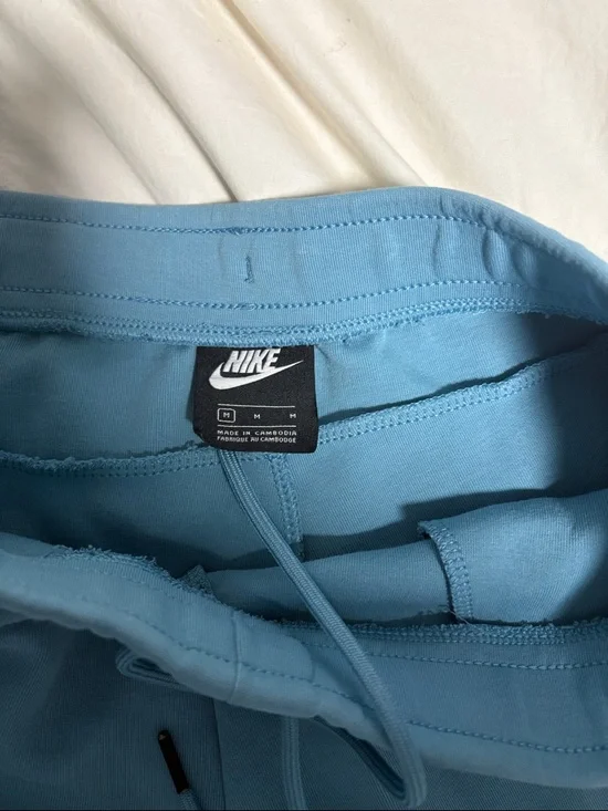 Nike Tech Light Blue - Picture 4 of 5